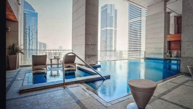 Bonnington Jumeraih Lakes Towers , Jlt Cluster J , Dubai Exterior photo